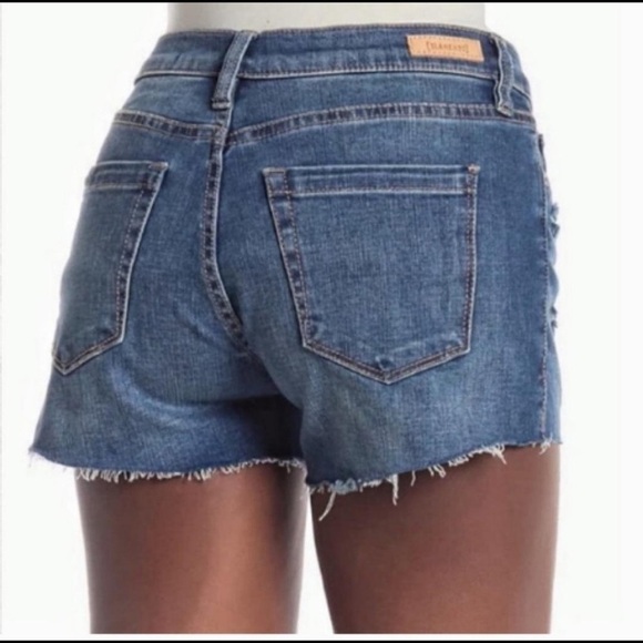 BLANKNYC The Essex Classic Cut Off Short - Picture 3 of 6